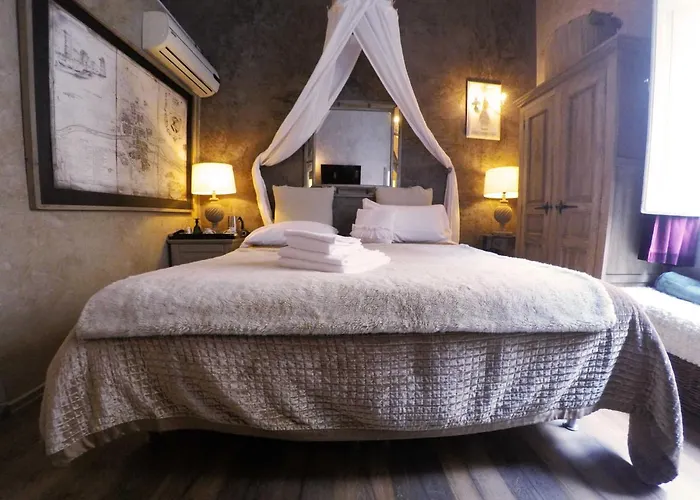 Les De Amelie Bed and Breakfast