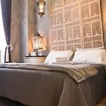 Les De Amelie Bologna
