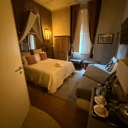 Les De Amelie Bed and Breakfast Μπολόνια